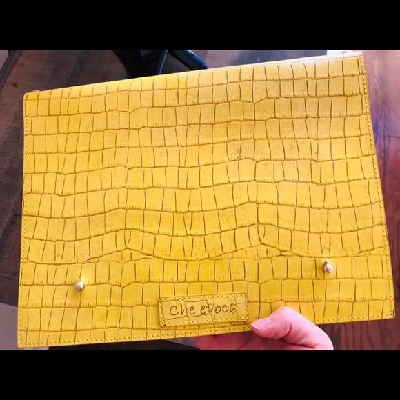 Che Evoca Leather Clutch - Picture 8 of 8